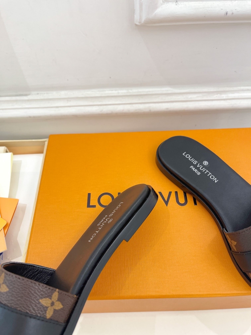 Louis Vuitton Slippers